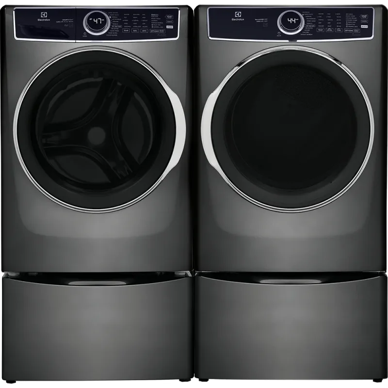 4,5 cu ft etultäytettävä titaanivärinen pesukone ja 8,0 cu ft Perfect Steam™ -titaanivärinen kuivausrumpu