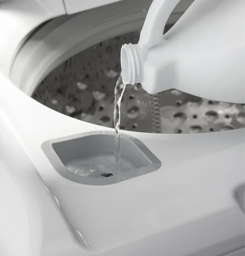 4.3 CuFt White Washer with Stainless Steel Basket