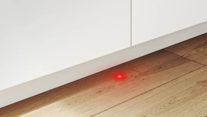 Lavastoviglie Serie 800 con pannello personalizzato, controllo touch smart e AquaStop Plus, 42 dBA