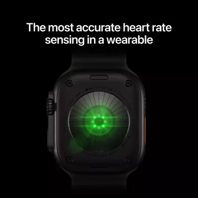 Watch Ultra 4 GPS + Cellular 49mm, cassa in titanio nero