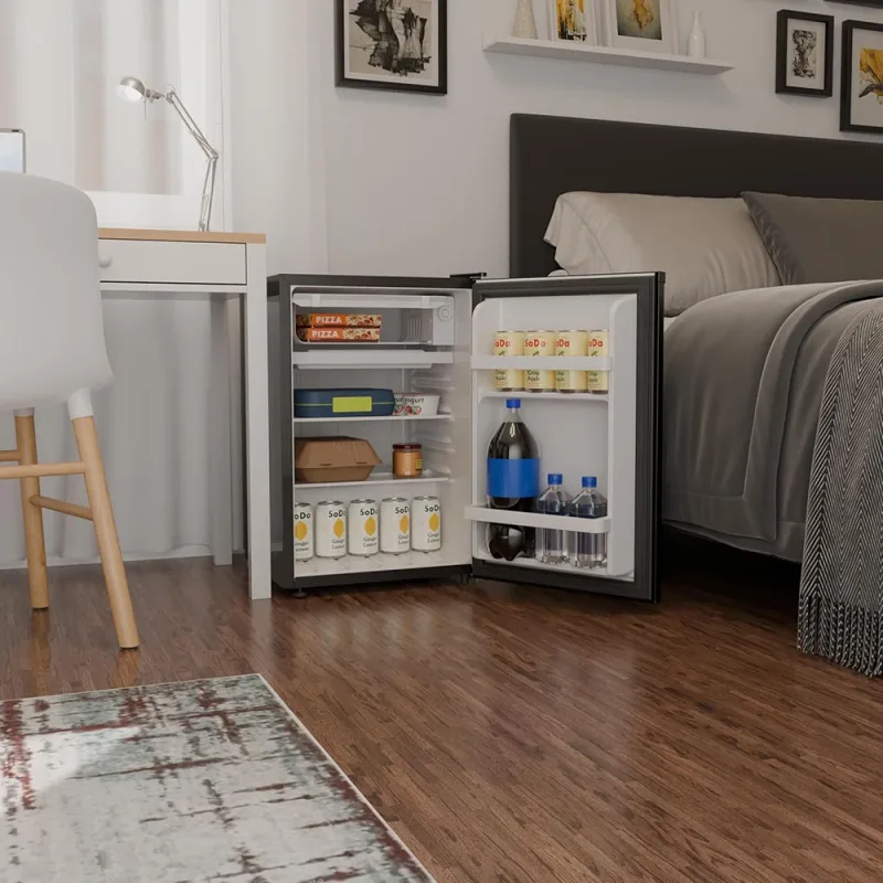 Mini frigo compatto da 2,5 CuFt in nero