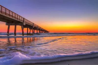 Verre trempé avec feuille - Jacksonville Beach Pier