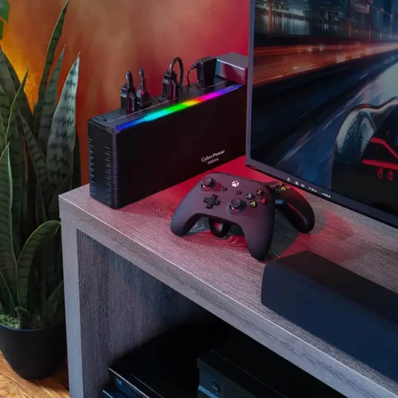 Sistema UPS da gaming con illuminazione RGB e porte di ricarica USB