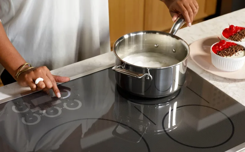 Kompor Induksi Pintar 5 Elemen 36" dengan Baja Stainless dan Elemen Tersinkronisasi
